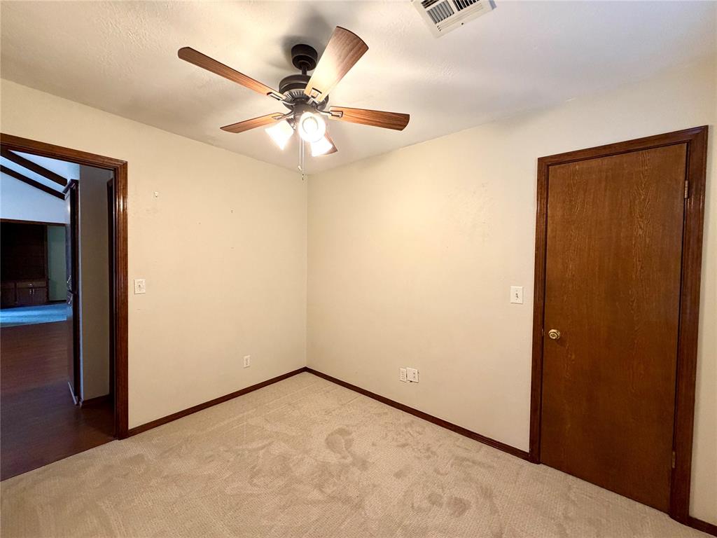 2914 Lacey Drive Property Photo 17