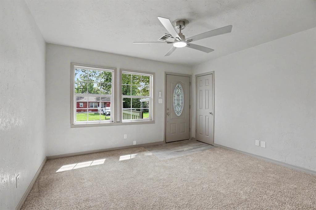 4008 Crabtree Cove Property Photo 5