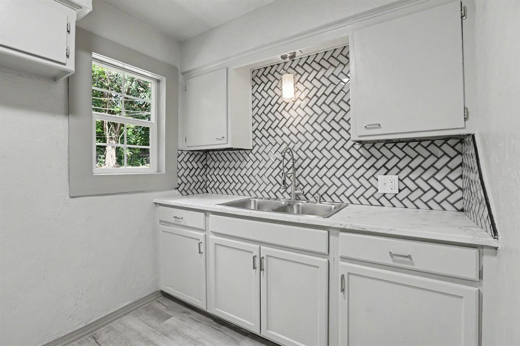 4008 Crabtree Cove Property Photo 7