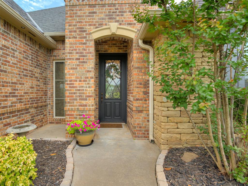 1296 Meadow View Drive Property Photo 2