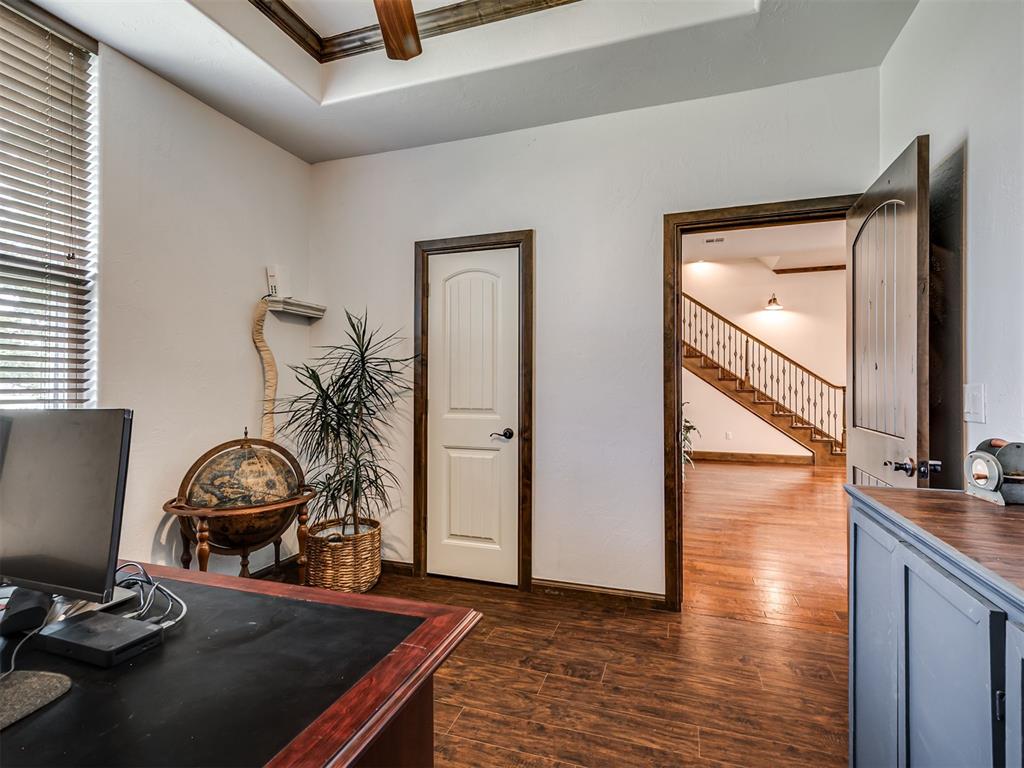 1296 Meadow View Drive Property Photo 4