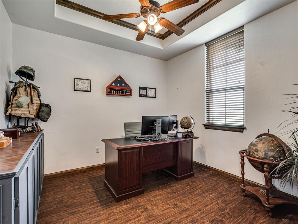 1296 Meadow View Drive Property Photo 5