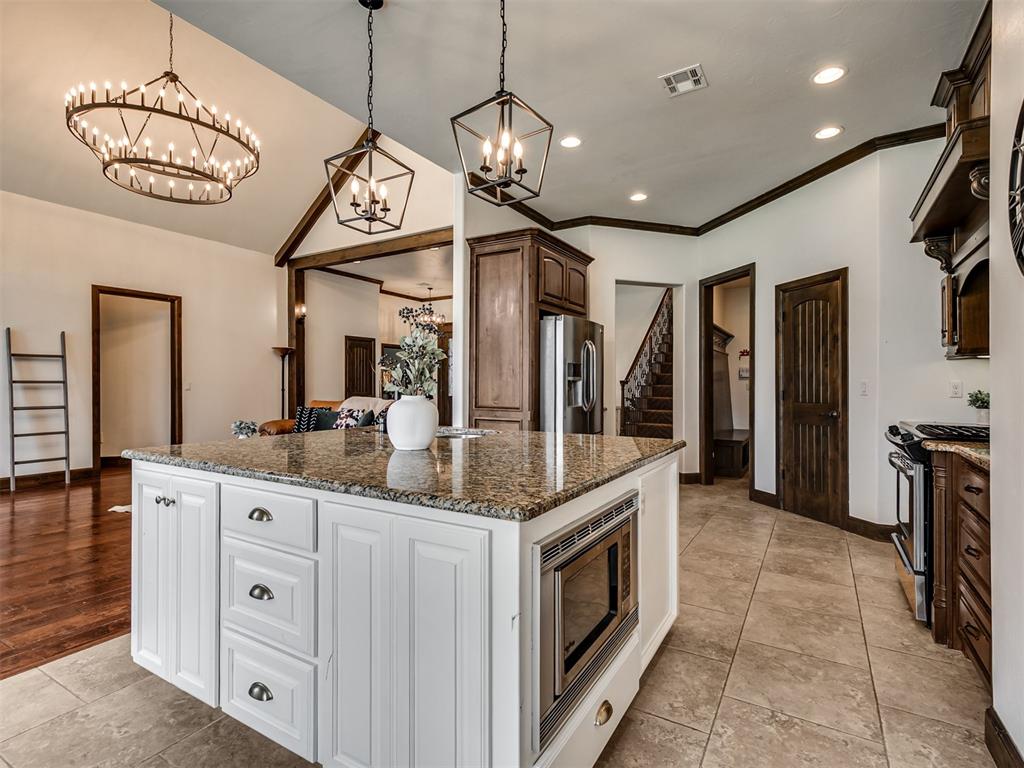 1296 Meadow View Drive Property Photo 11
