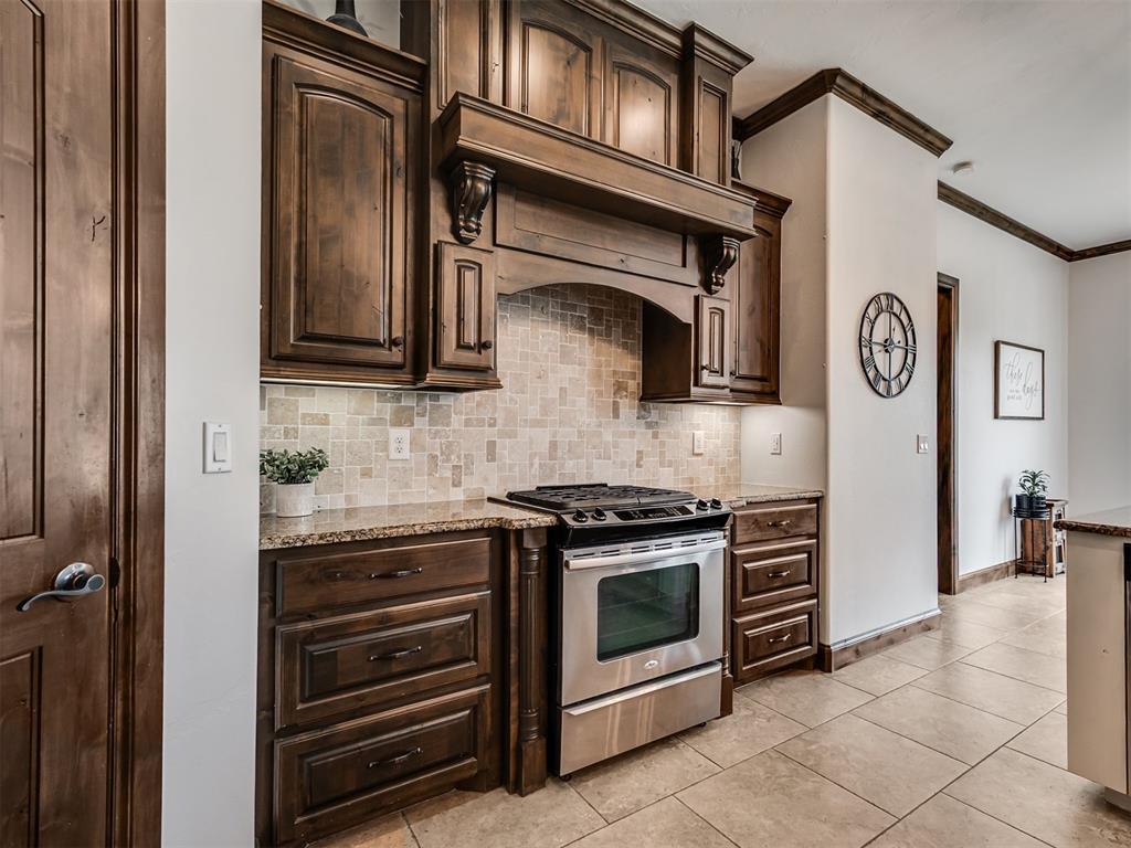 1296 Meadow View Drive Property Photo 13