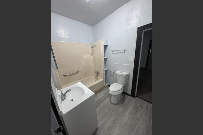 904 Sw G Avenue Property Photo 10