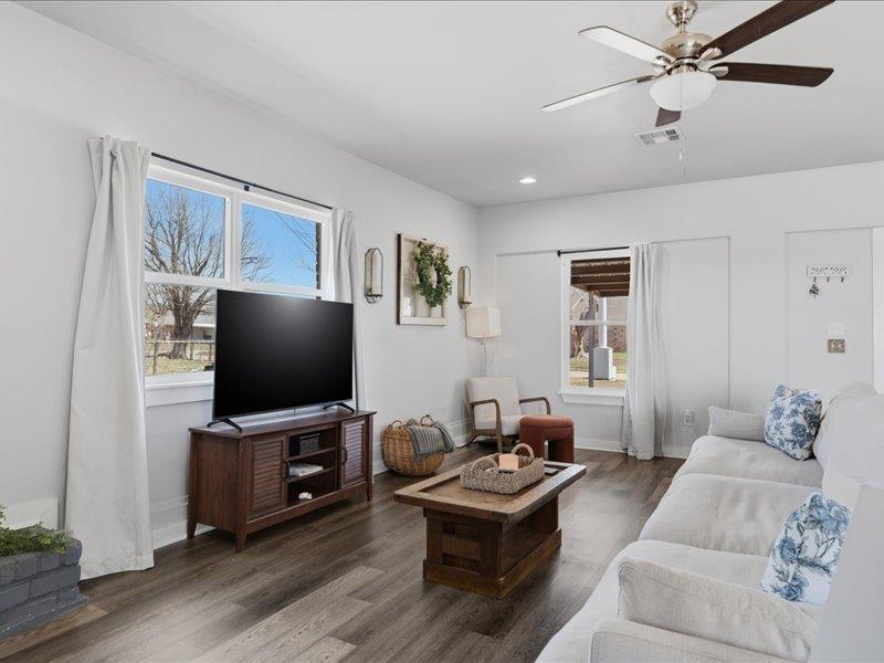 1501 Lawton Avenue Property Photo 7