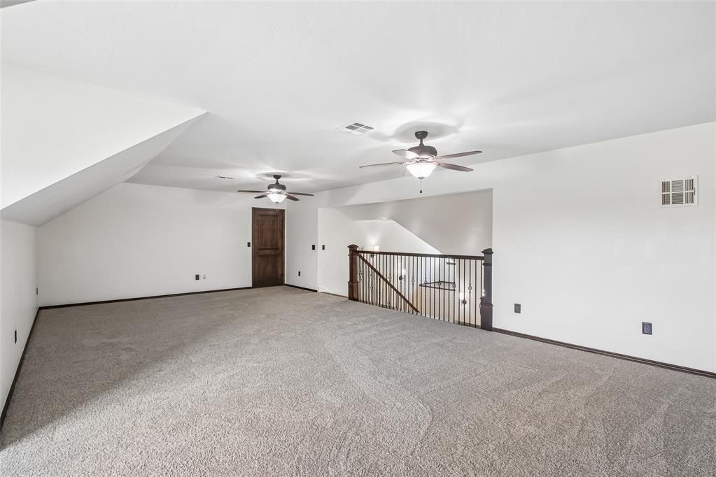 1028 Skyline Boulevard Property Photo 16