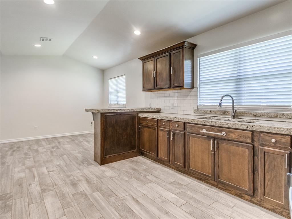 1135 Nw 29th Street Property Photo 16