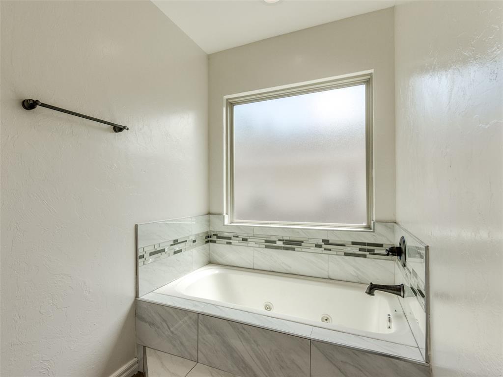 1135 Nw 29th Street Property Photo 31