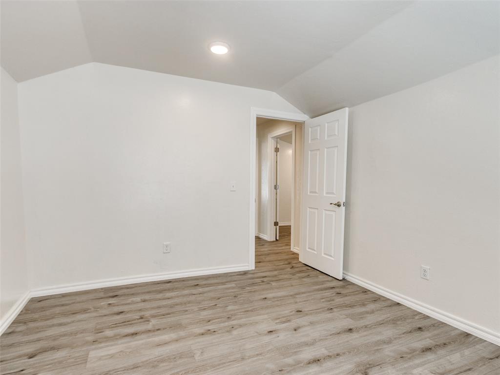 1135 Nw 29th Street Property Photo 35