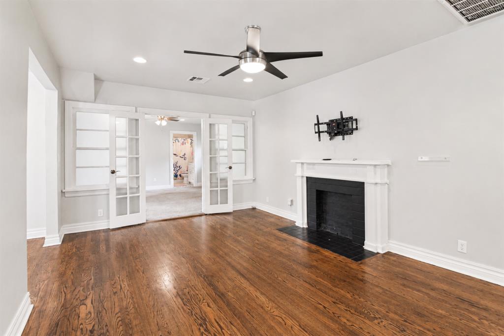 2404 Cashion Place Property Photo 8
