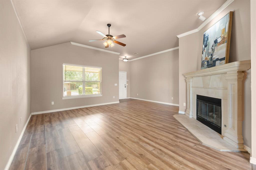 21201 River Lark Lane Property Photo 3