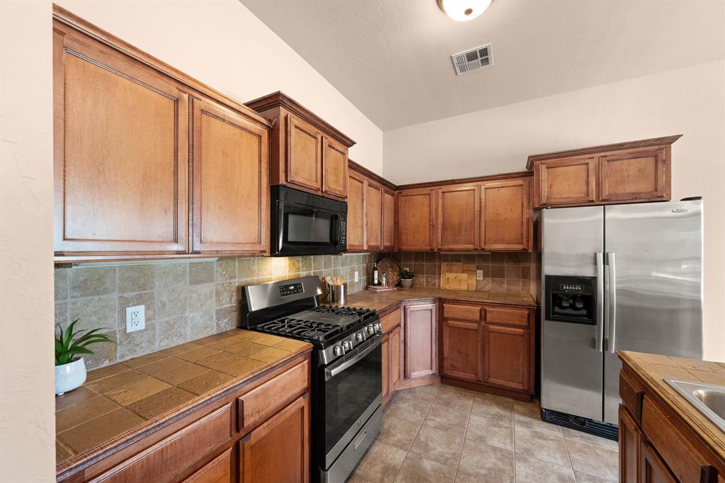 21201 River Lark Lane Property Photo 7