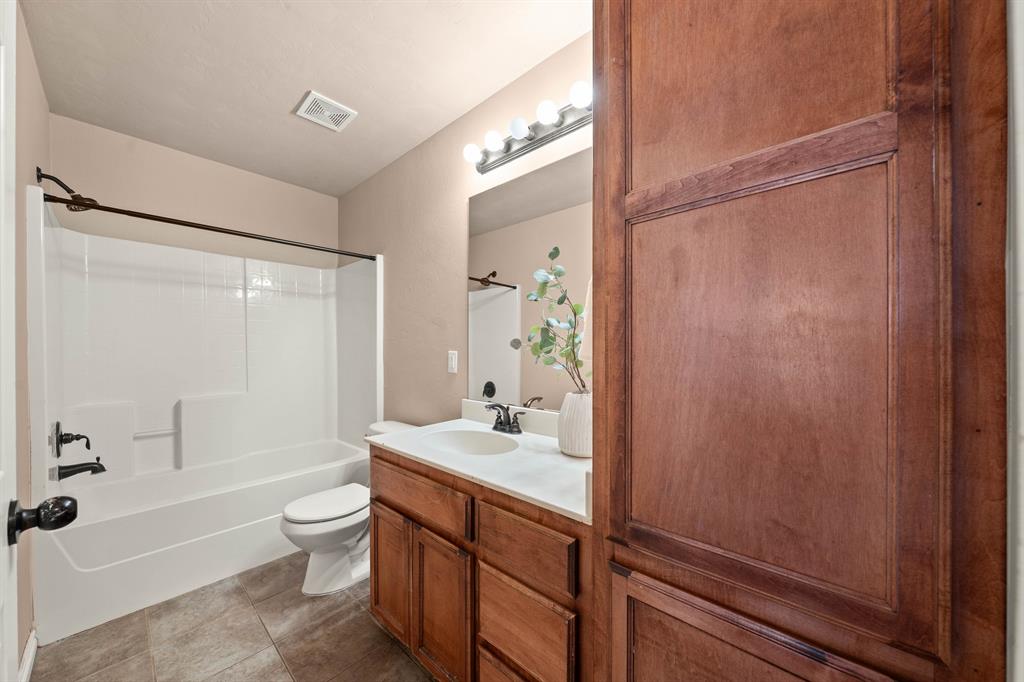 21201 River Lark Lane Property Photo 23