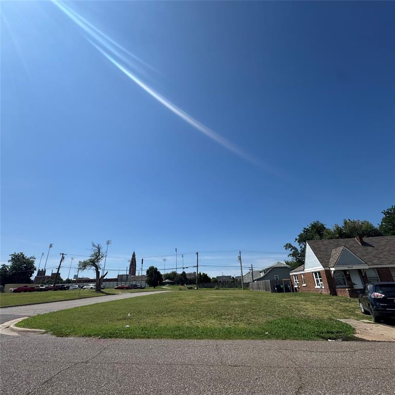 1900 NW 28th Street Property Photo 1