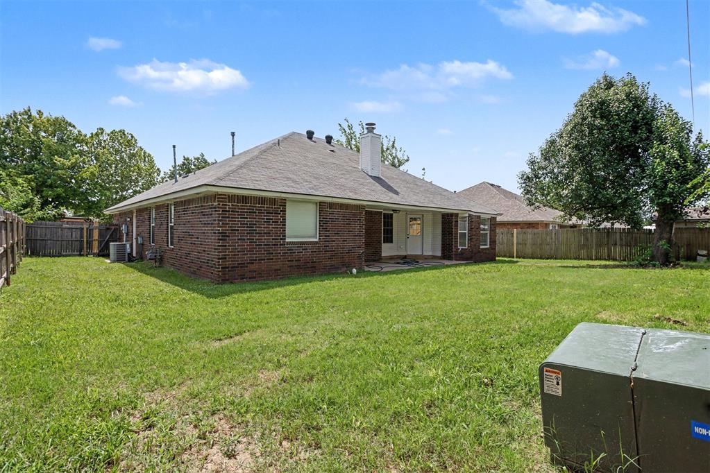 10109 S Hillcrest Drive Property Photo 15