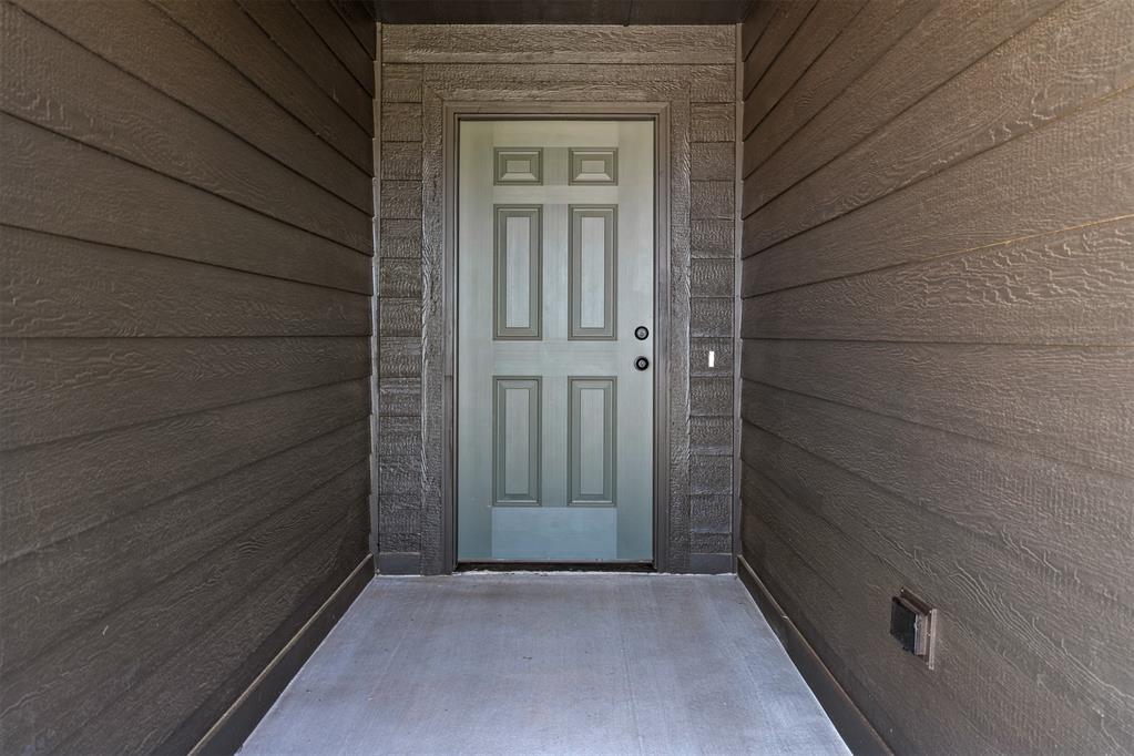 2495 Heather Road Property Photo 4