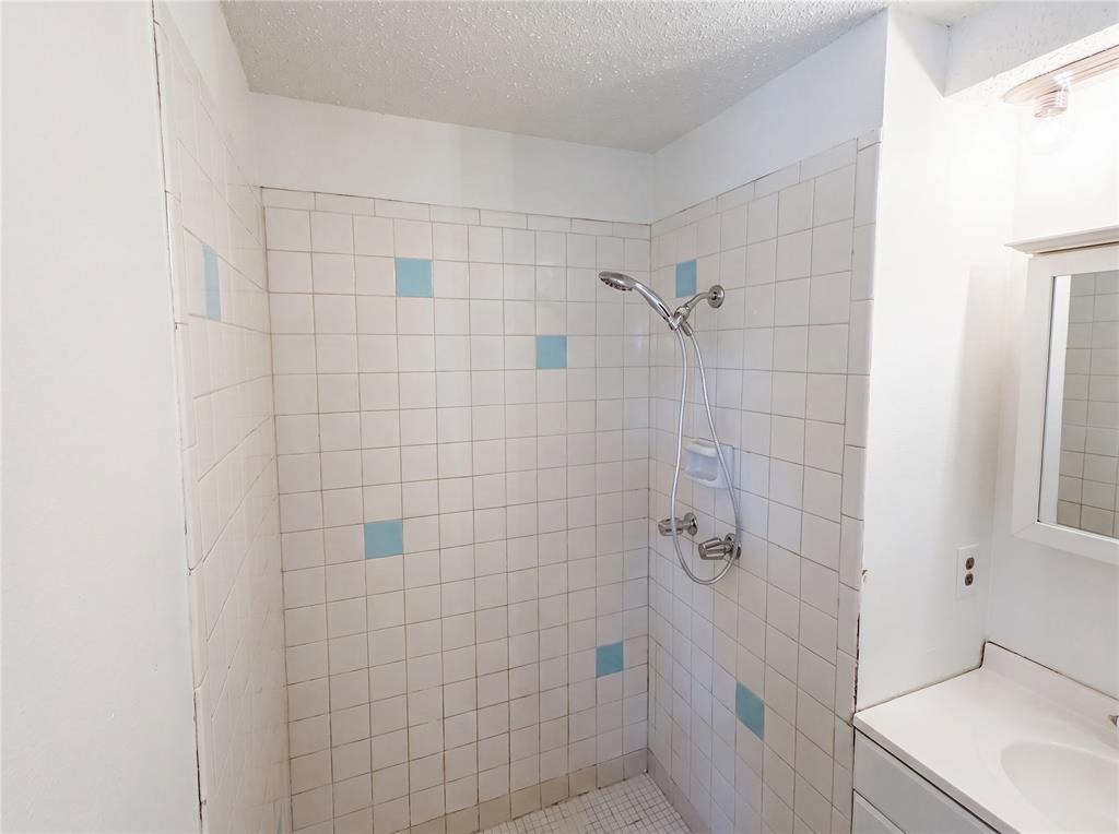 7629 Nw 14th Street Property Photo 14