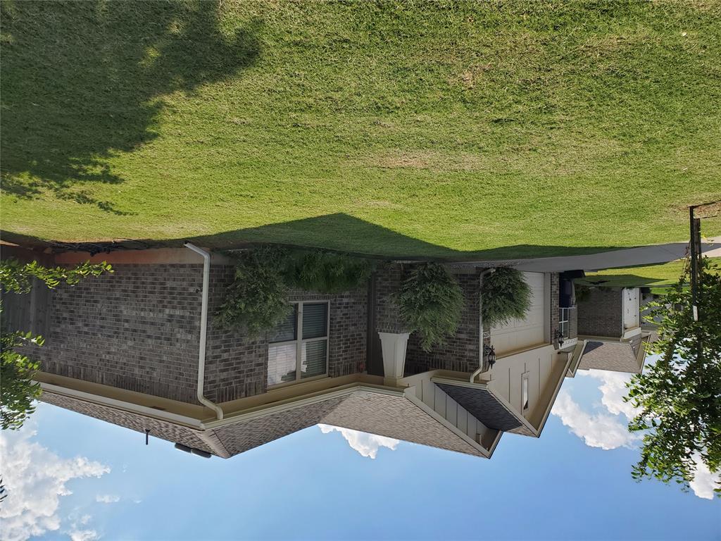 15729 Capulet Drive Property Photo 2