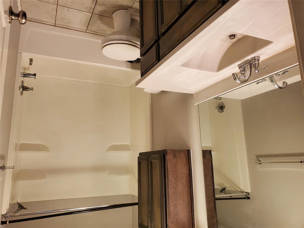 15729 Capulet Drive Property Photo 4