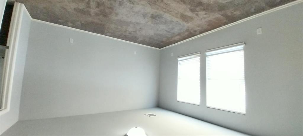 15729 Capulet Drive Property Photo 11
