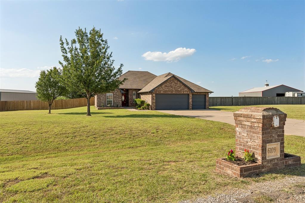 6109 Callahan Way Property Photo 3