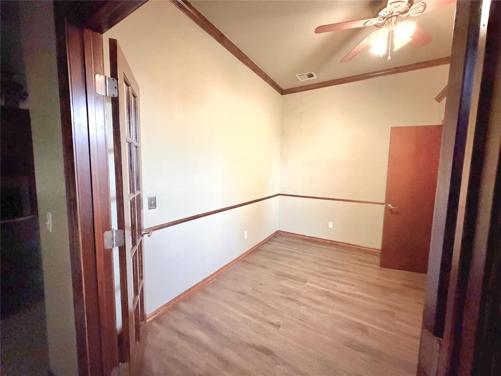 6109 Callahan Way Property Photo 8