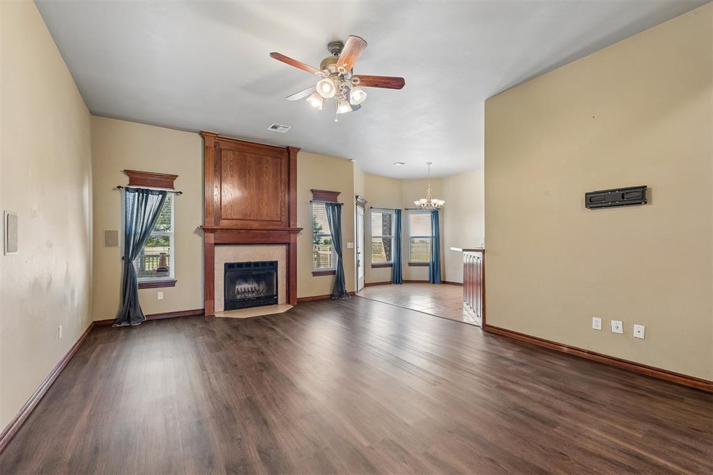 6109 Callahan Way Property Photo 11