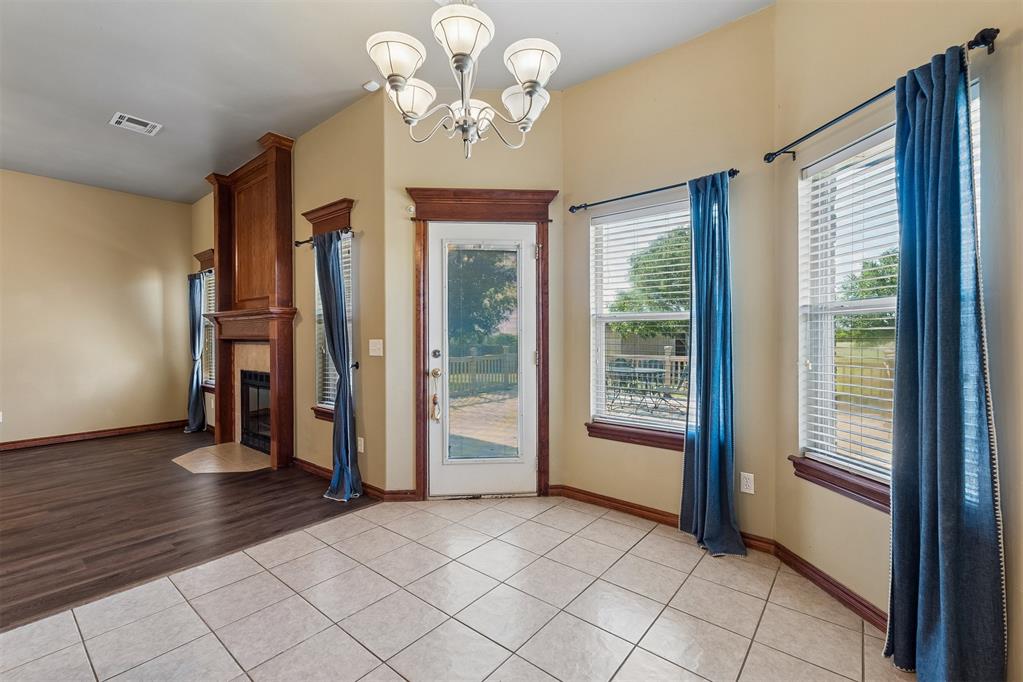 6109 Callahan Way Property Photo 15