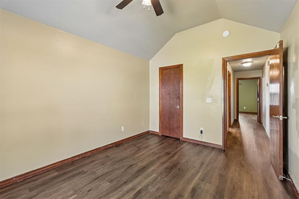 6109 Callahan Way Property Photo 23