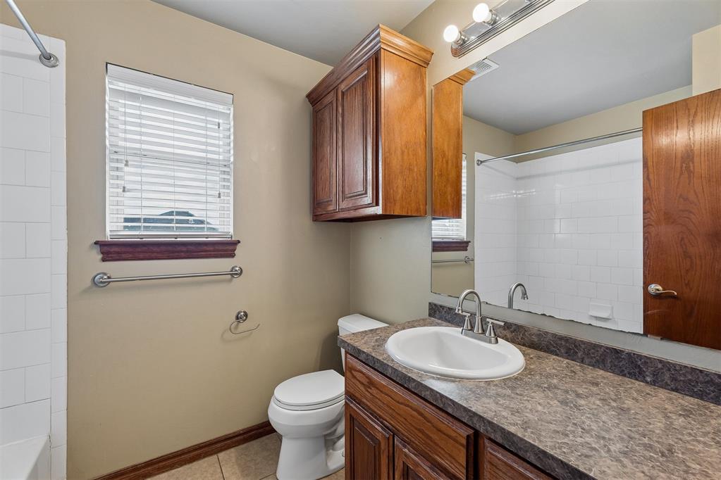 6109 Callahan Way Property Photo 24