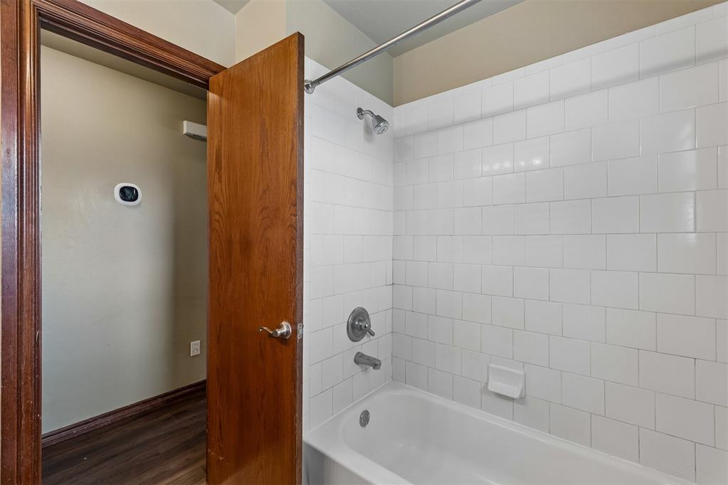 6109 Callahan Way Property Photo 26