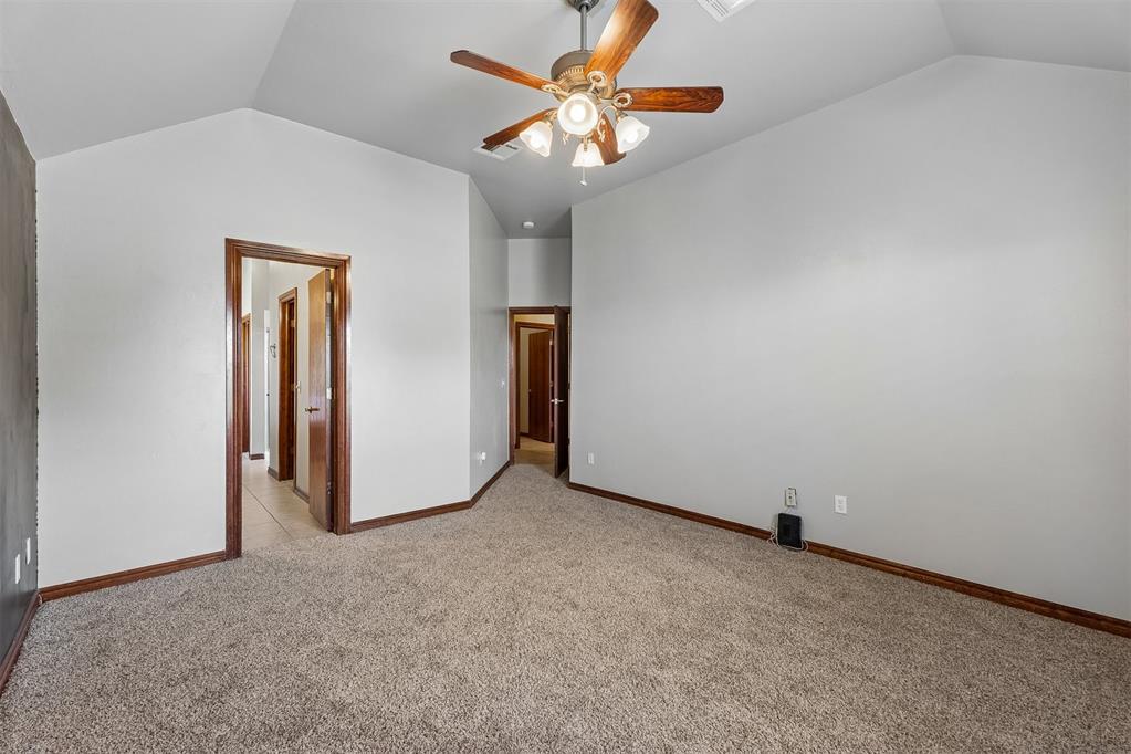 6109 Callahan Way Property Photo 30