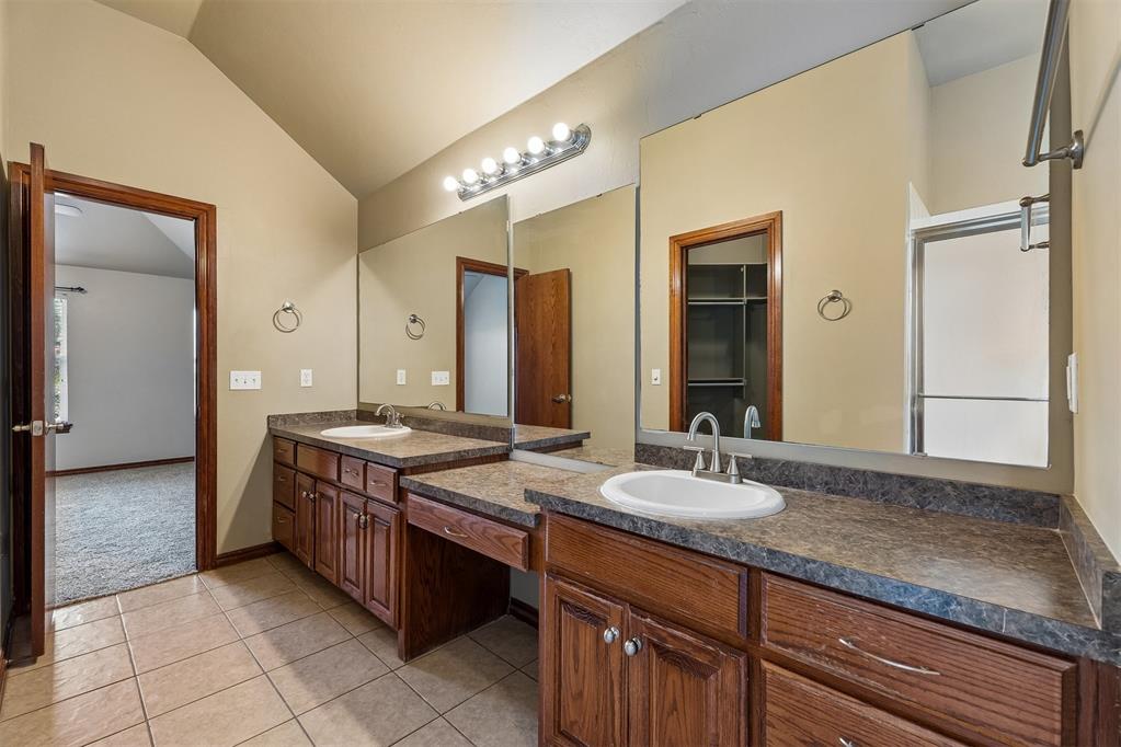 6109 Callahan Way Property Photo 34
