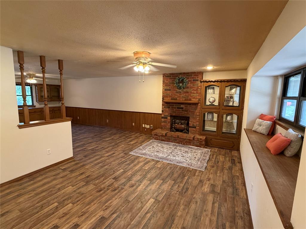 808 N Burns Street Property Photo 2