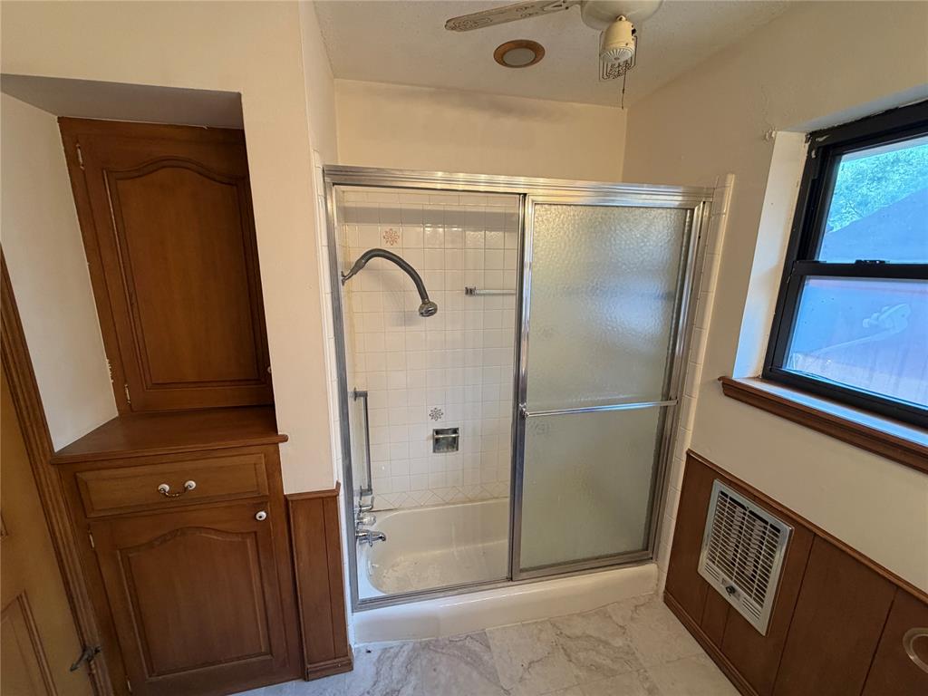 808 N Burns Street Property Photo 23