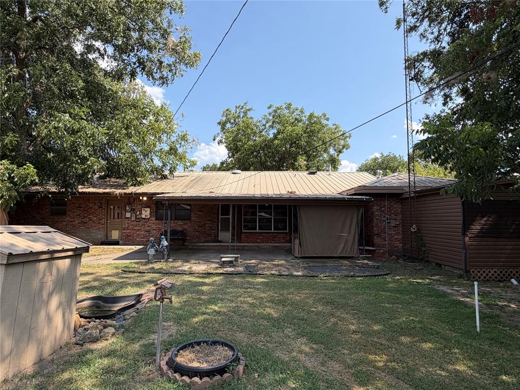 808 N Burns Street Property Photo 34