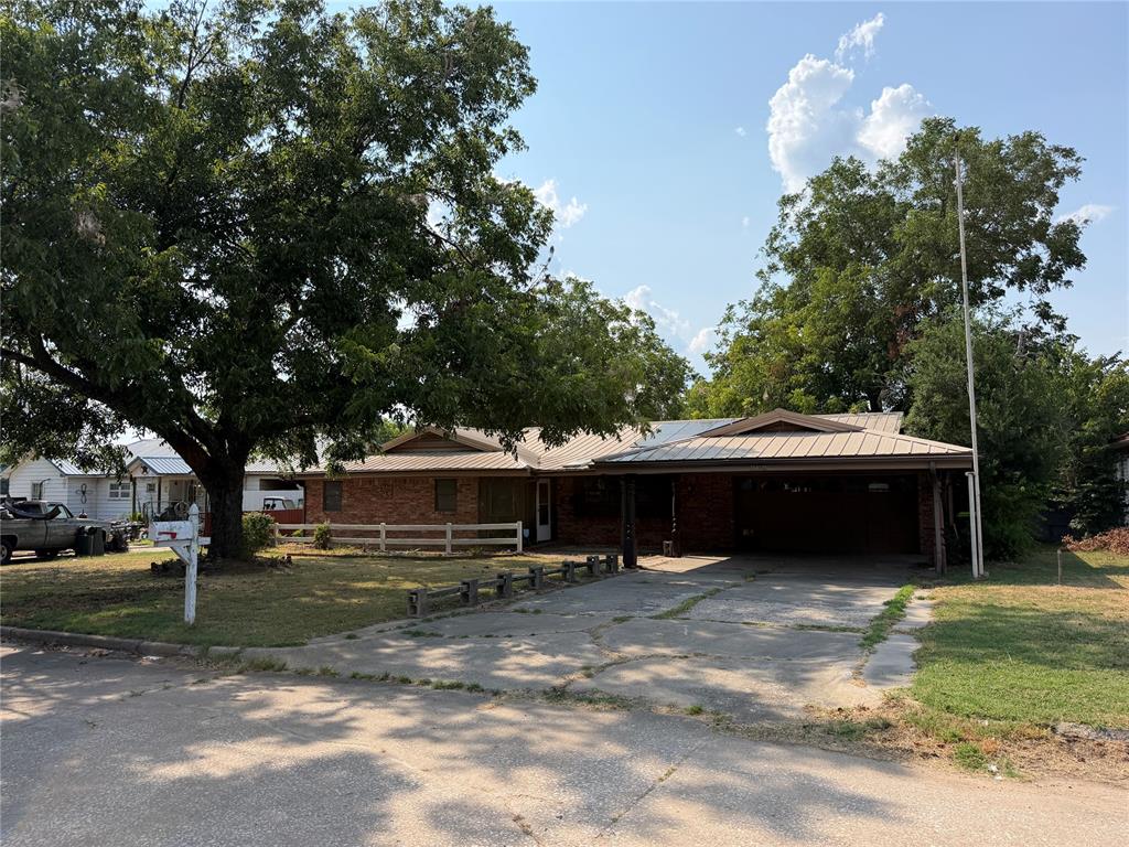 808 N Burns Street Property Photo 45