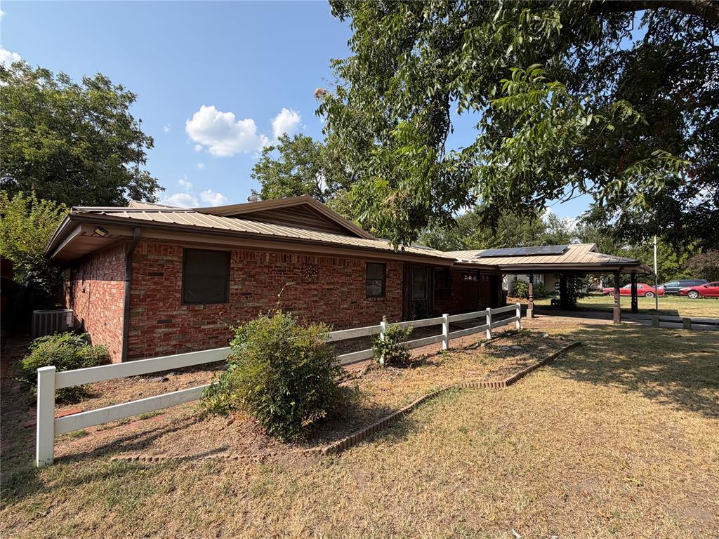 808 N Burns Street Property Photo 46