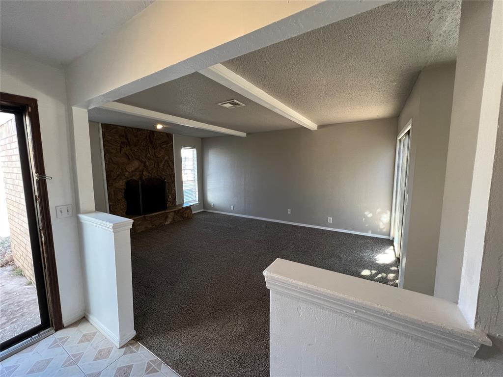 1017 S Neptune Street Property Photo 8