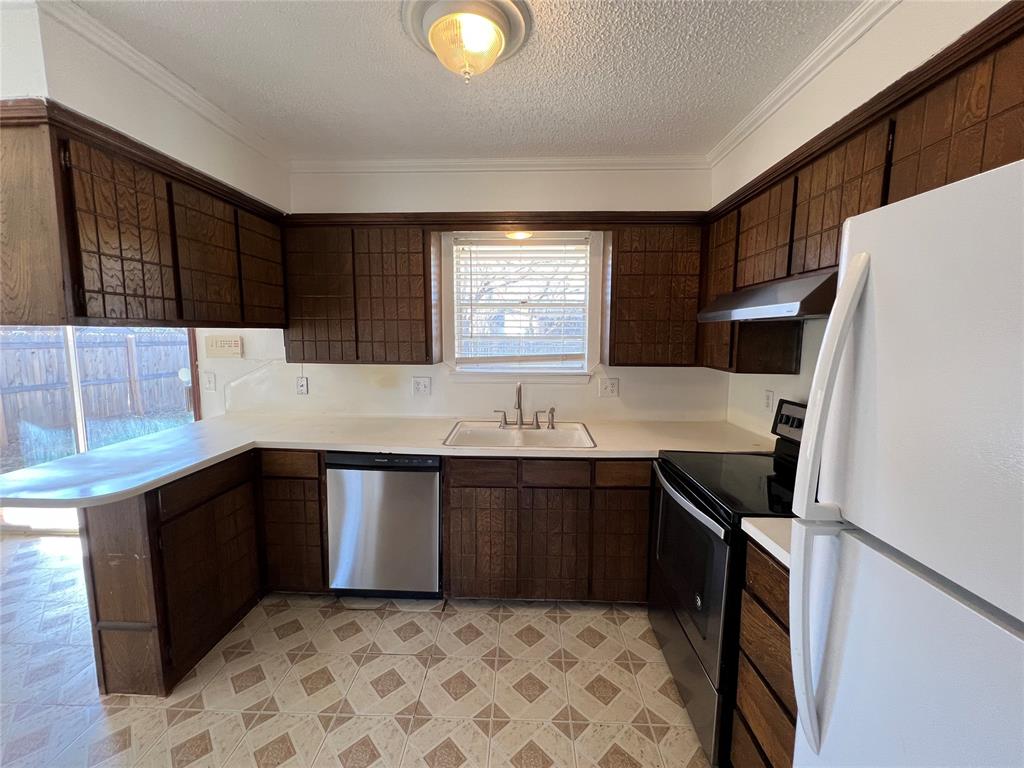 1017 S Neptune Street Property Photo 15