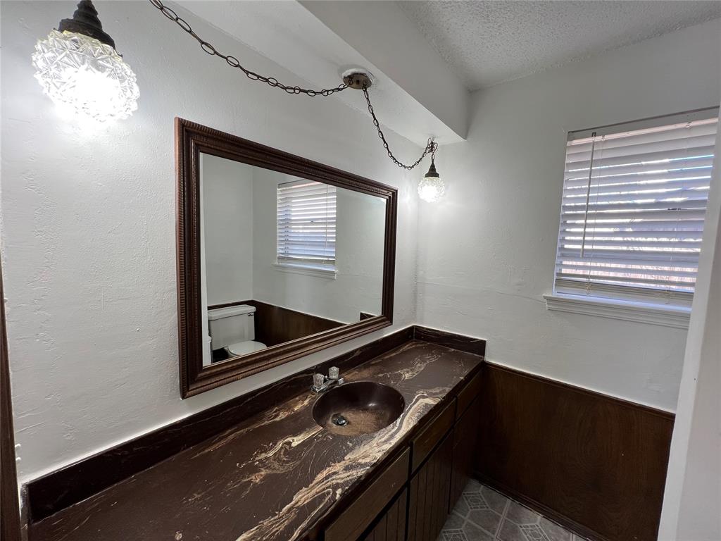1017 S Neptune Street Property Photo 26