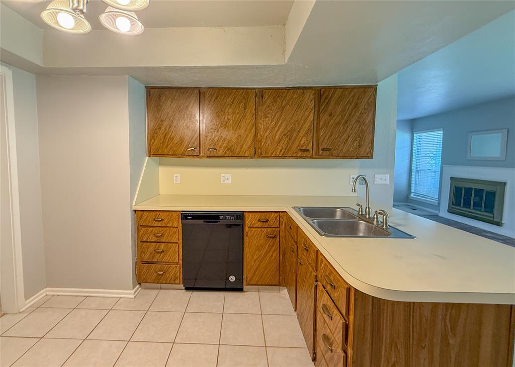 12021 Hawthorne Lane Property Photo 12