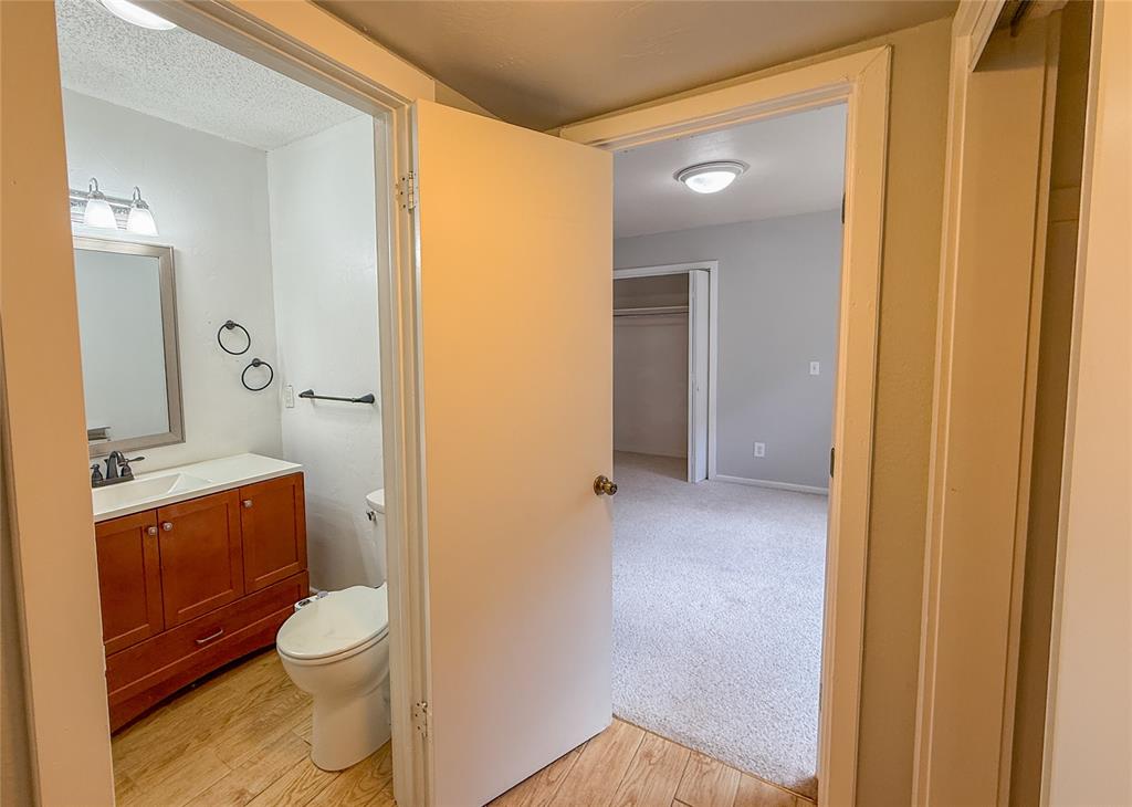 12021 Hawthorne Lane Property Photo 13