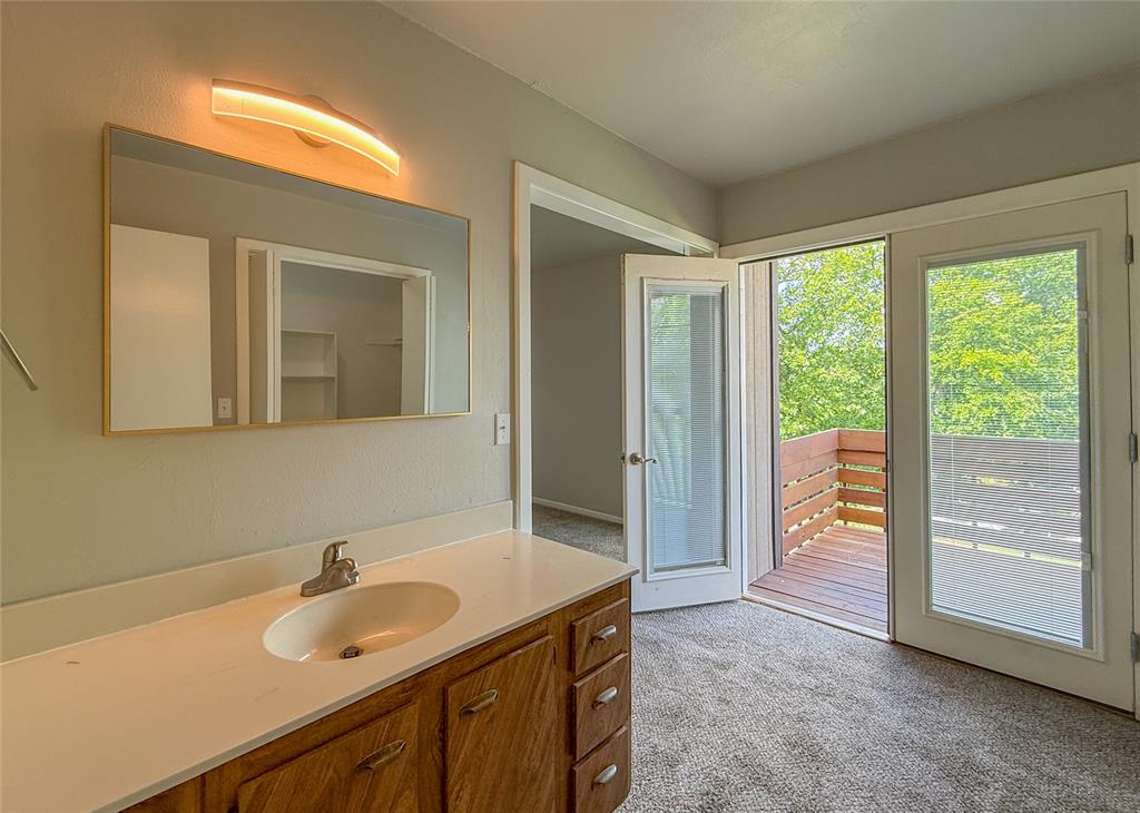 12021 Hawthorne Lane Property Photo 24