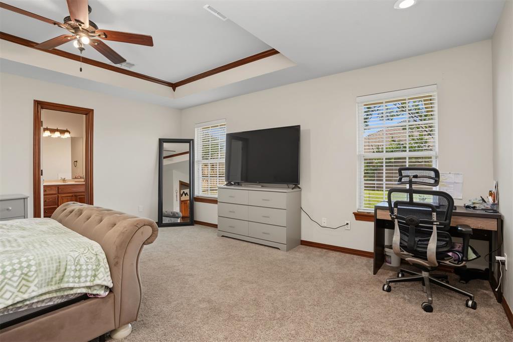2827 Deer Run Property Photo 15