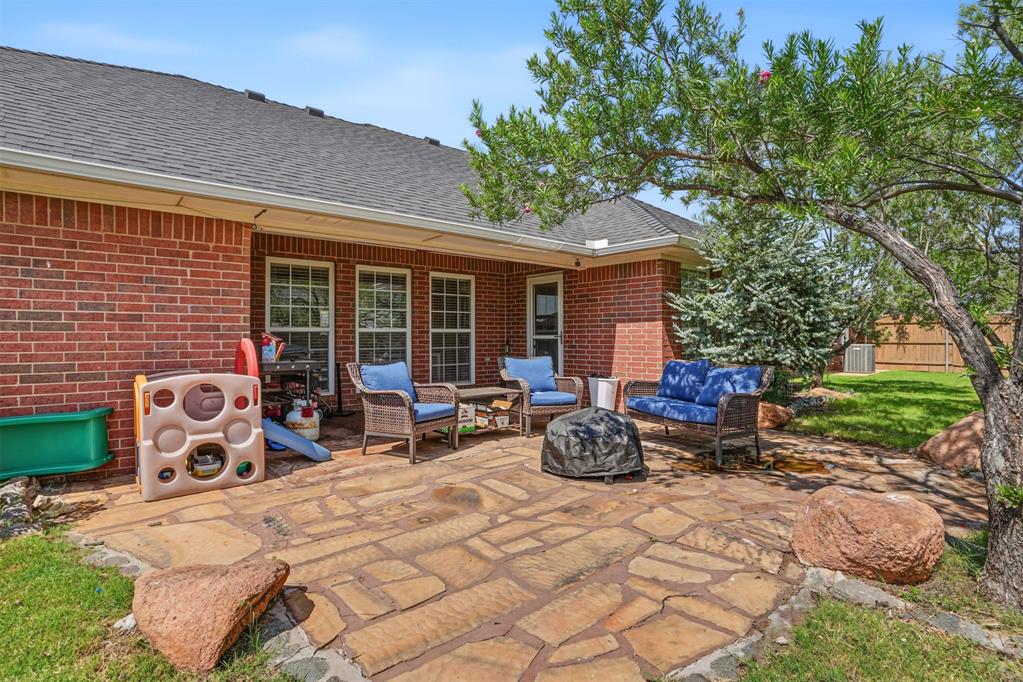 2827 Deer Run Property Photo 32