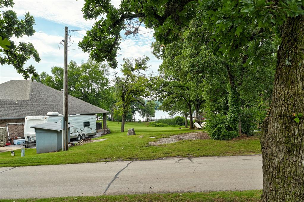 16 W Hill Street Property Photo 5