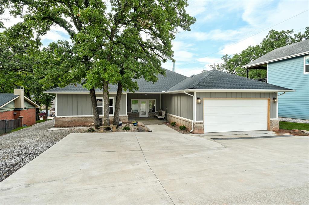 16 W Hill Street Property Photo 45