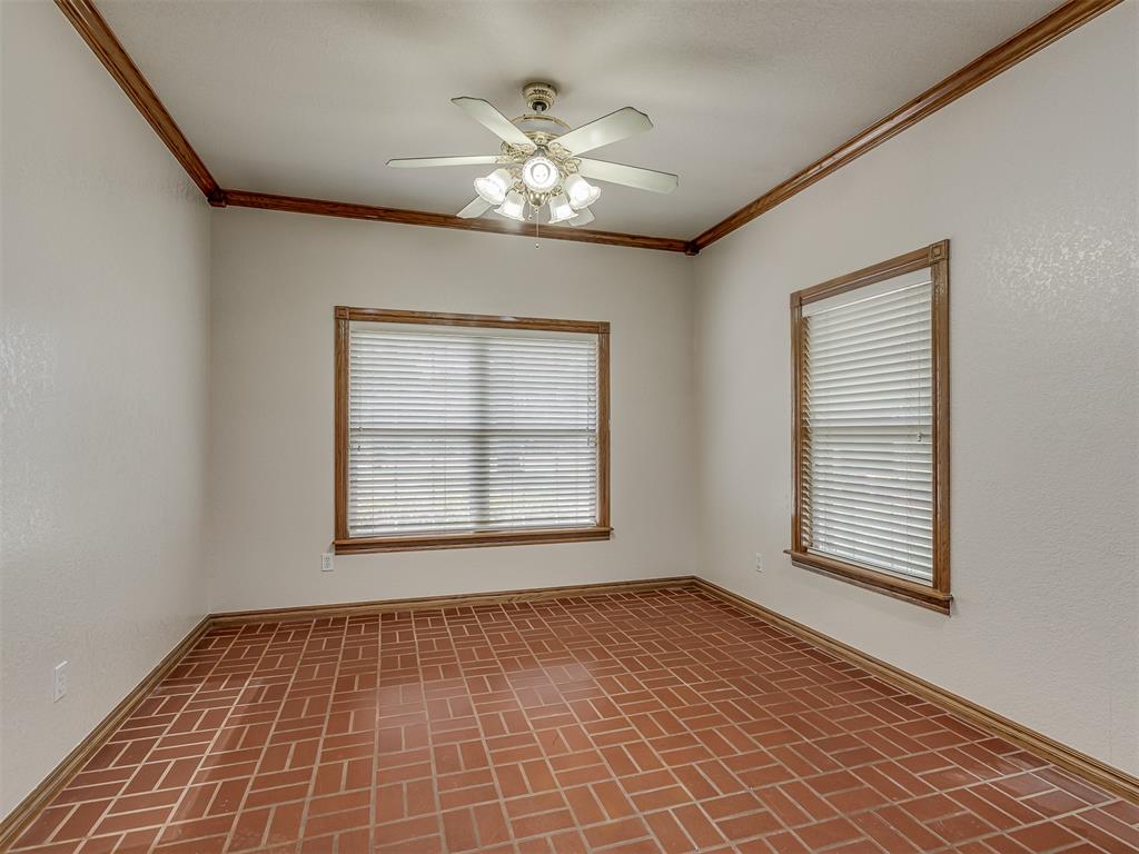 217 S Roselawn Avenue Property Photo 15